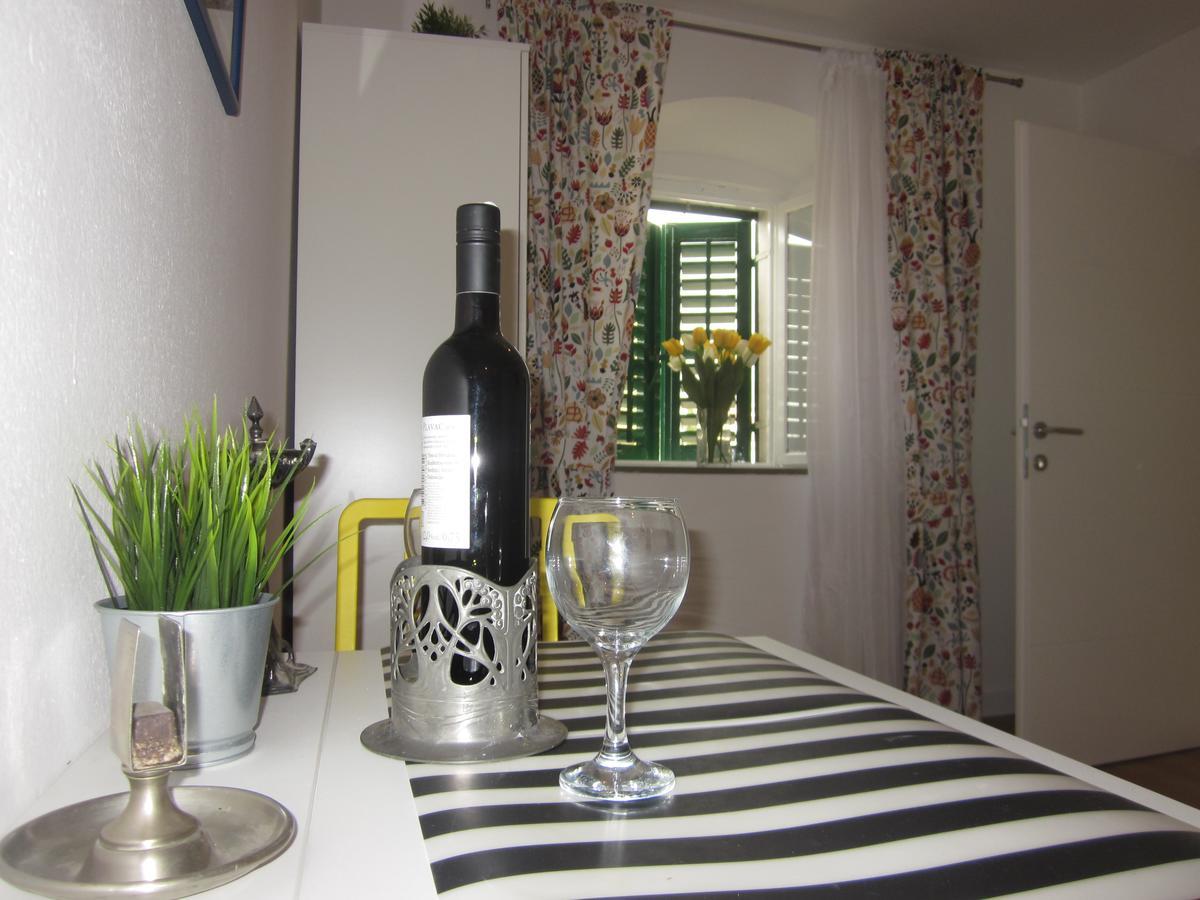 Apartment On The Square Makarska Luaran gambar