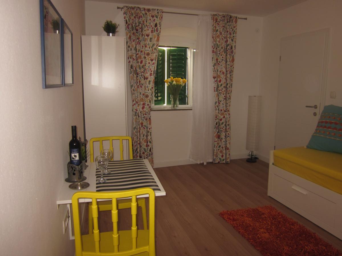 Apartment On The Square Makarska Luaran gambar