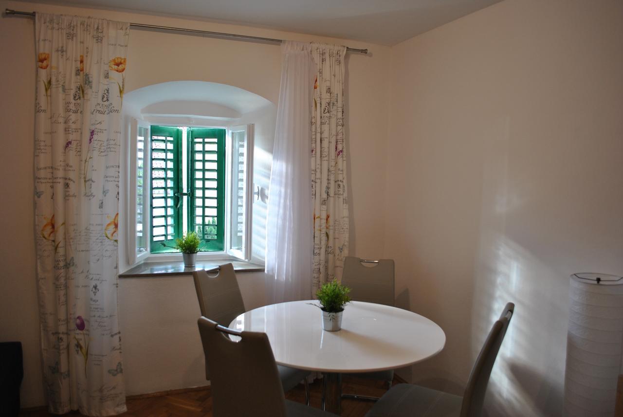 Apartment On The Square Makarska Luaran gambar