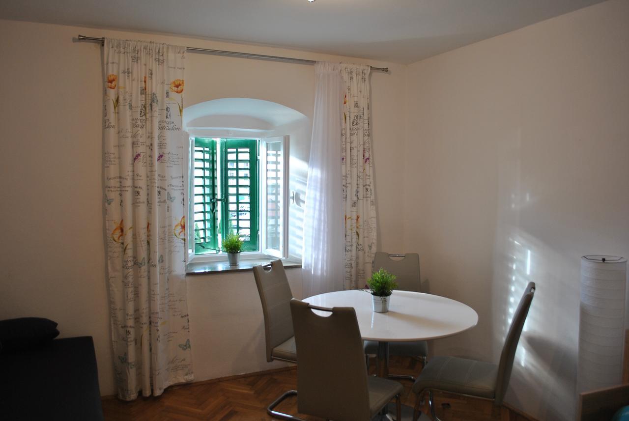 Apartment On The Square Makarska Luaran gambar