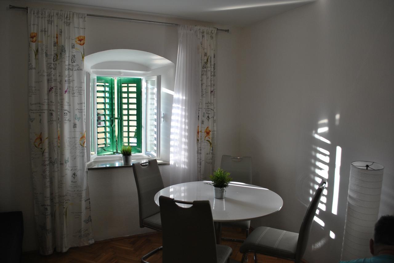 Apartment On The Square Makarska Luaran gambar