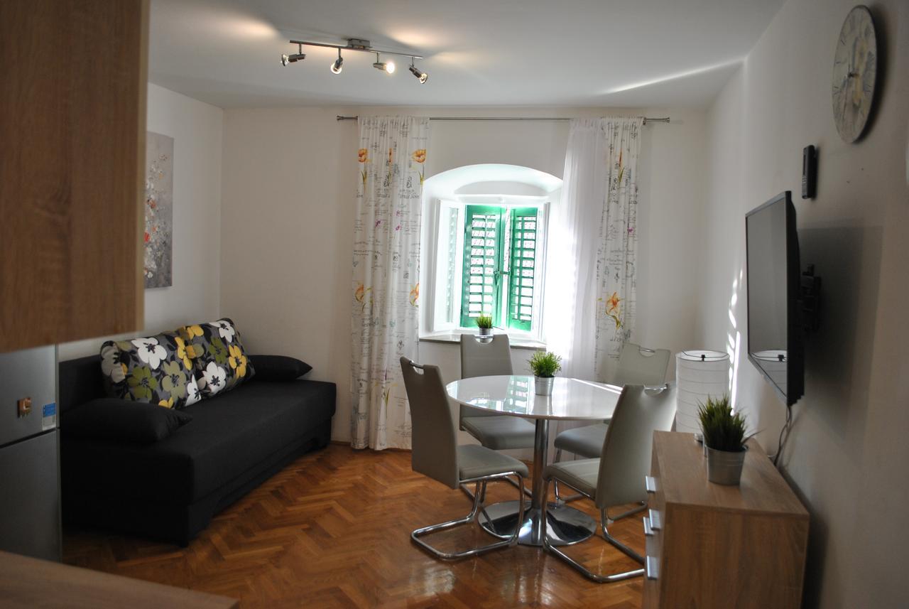 Apartment On The Square Makarska Luaran gambar