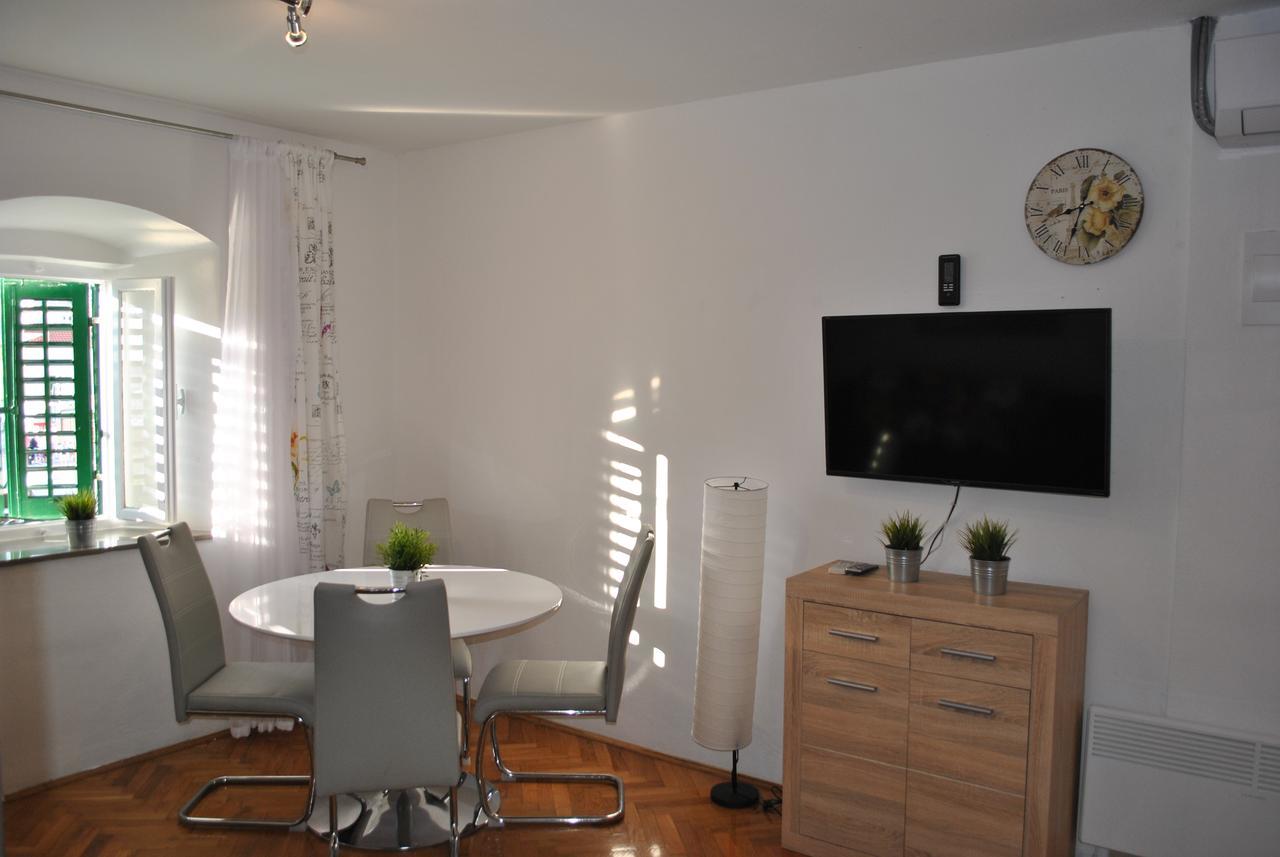 Apartment On The Square Makarska Luaran gambar