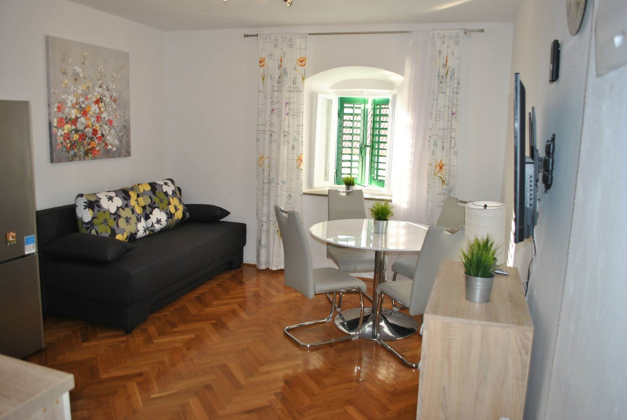 Apartment On The Square Makarska Luaran gambar